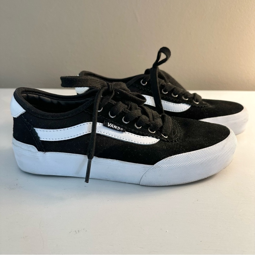 Vans Black Suede Chima Pro Youth Sneakers Size 3